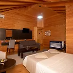 Hotel Shpija E Gjyshit Canaj