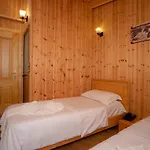 Shpija E Gjyshit 3*