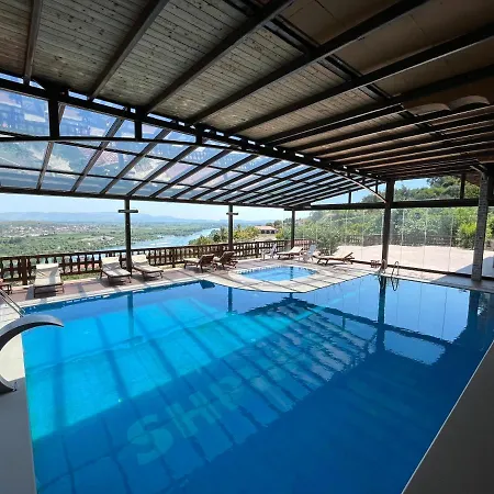 Shpija E Gjyshit Otel Canaj