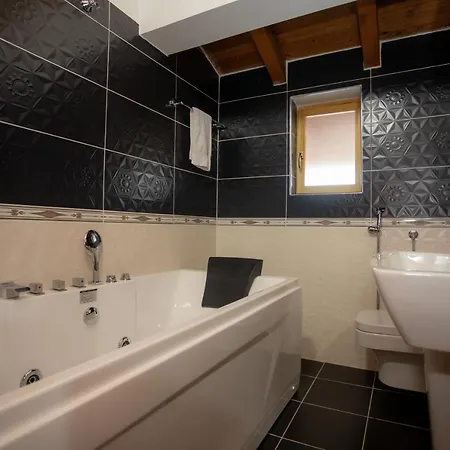 Otel Shpija E Gjyshit 3*