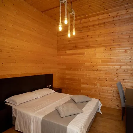 Shpija E Gjyshit Canaj