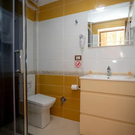 Hotel Shpija E Gjyshit