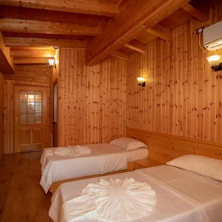 Shpija E Gjyshit Canaj