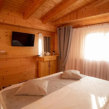 Otel Shpija E Gjyshit Canaj