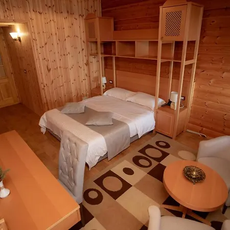 Shpija E Gjyshit Hotel