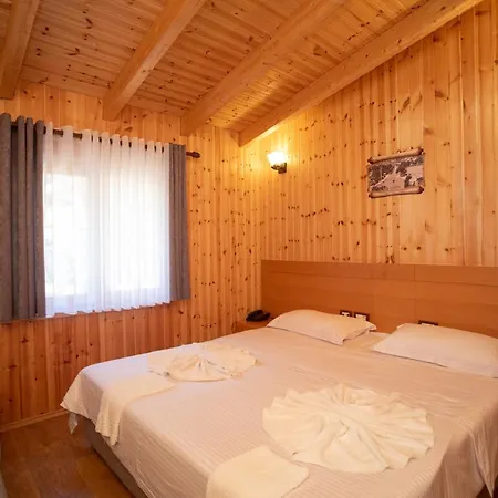 Shpija E Gjyshit Hotel