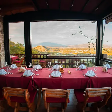 Shpija E Gjyshit 3* Canaj