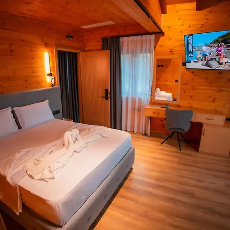 Shpija E Gjyshit Hotel