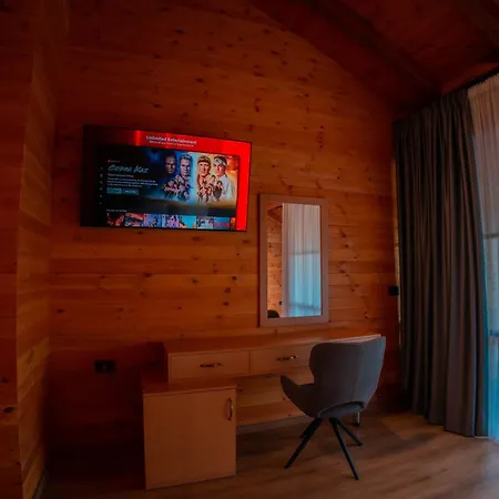 Hotel Shpija E Gjyshit Canaj