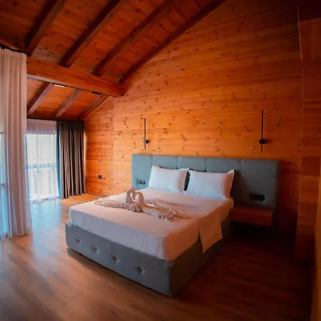 Shpija E Gjyshit Hotel