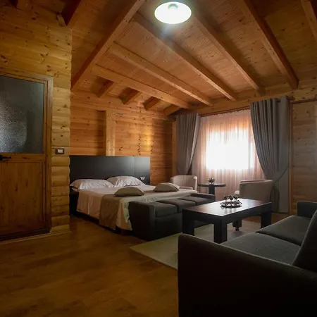Shpija E Gjyshit Hotel 3*