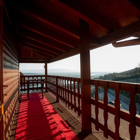 Hotel Shpija E Gjyshit Canaj