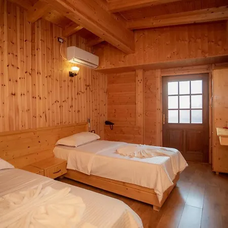 Shpija E Gjyshit Hotel 3*