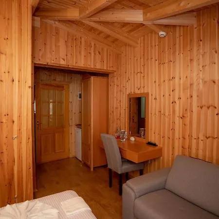 Shpija E Gjyshit Canaj