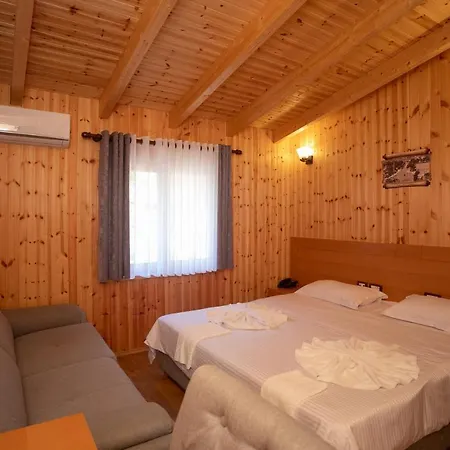 Shpija E Gjyshit Szálloda